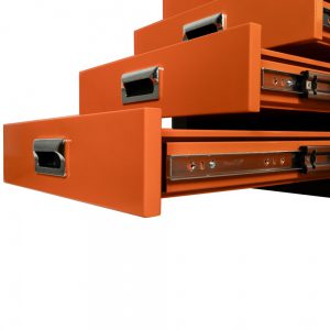 Mobilny warsztat spawalniczy D16 z częsciami